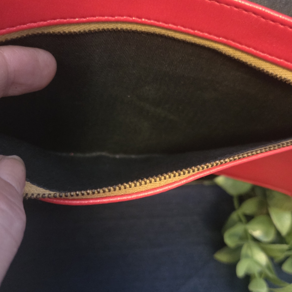 Vintage Koret Red Interior Leather Bag Classic Black Minimalist Shoulder Purse - Picture 9 of 17
